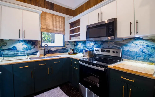 Villa Azure Ocean Suites