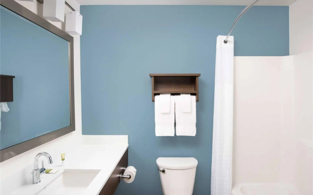 Woodspring Suites Wilmington Riverfront