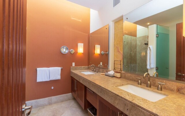 Sunny Vacation Villa 44