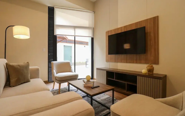w Beautiful 2BR w Terrace Near Kennedy Park