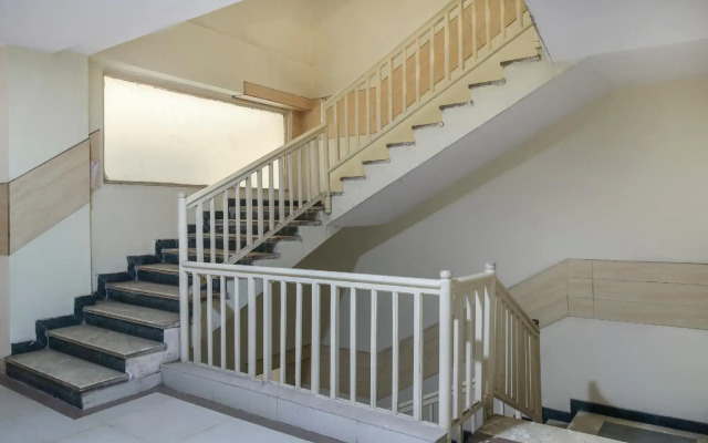 OYO 10924 Hotel Janpath