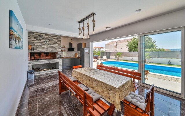 Nice Home in Kastel Stafilic With Wifi and 3 Bedrooms