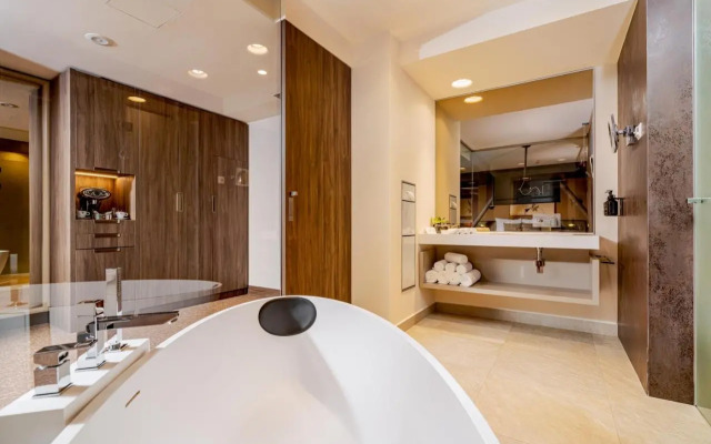 Kronwell Brasov Hotel