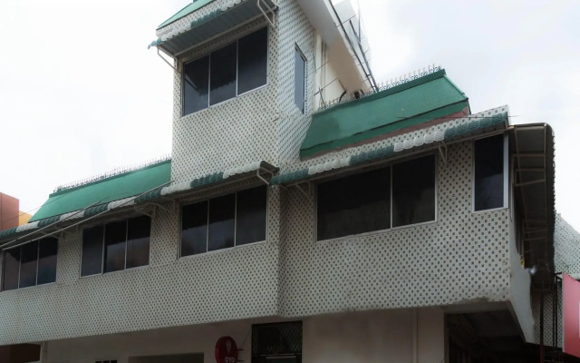 Rose Flower Service Apartment by OYO Rooms