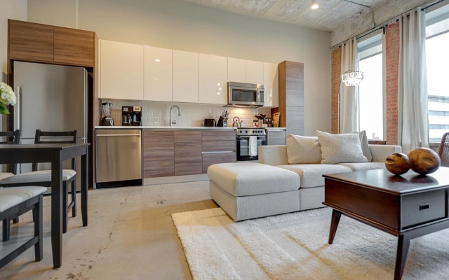 Downtown Dallas Apartments by Hosteeva