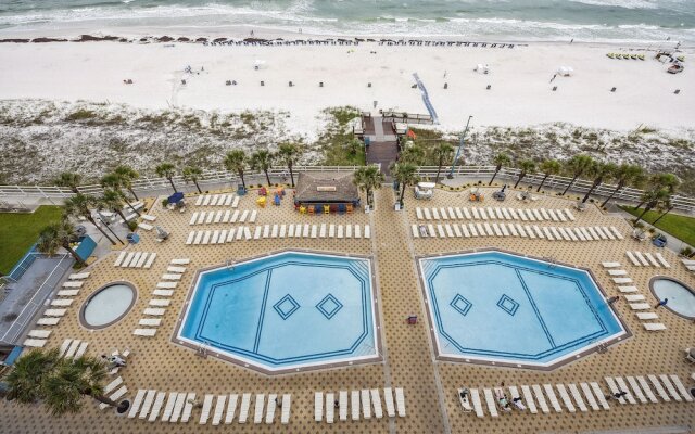 Summit by Book That Condo