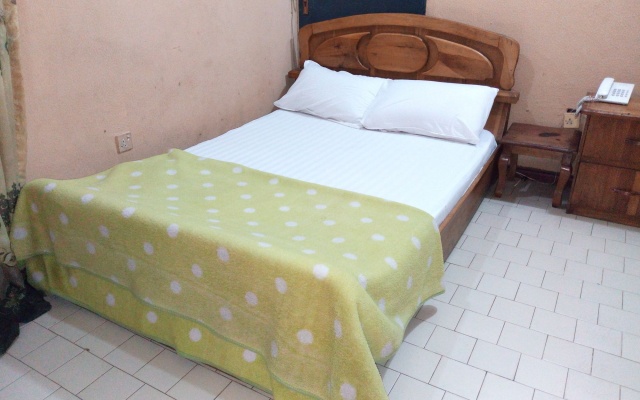 Feligold Royal Hotel