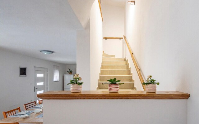 Amazing Home in Sikici With Wifi and 4 Bedrooms