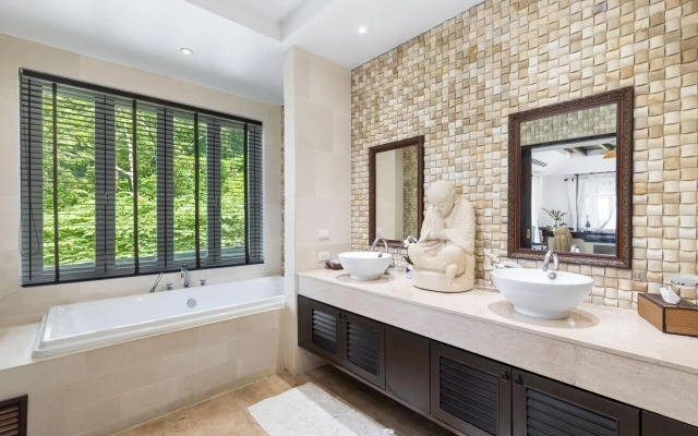 Ocean View Boutique 8BR Pool Villa Sawan