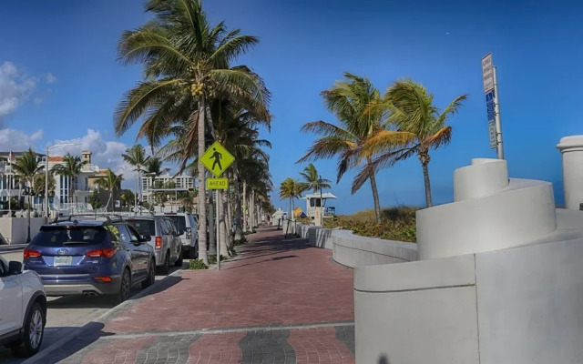 Billy Goat Franks`s Key West Experience