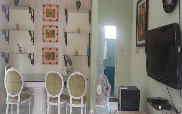 Villa Kota Bunga Tulip