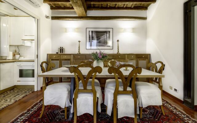 Luxury Flat in the Center of Rome