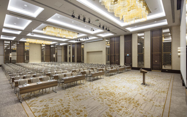 DoubleTree By Hilton Antalya City Centre