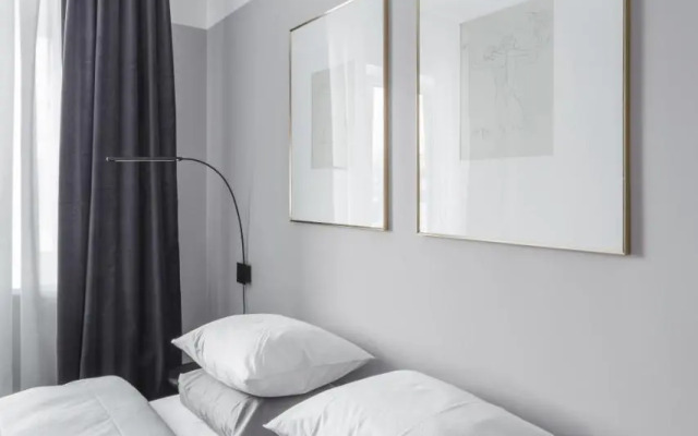 Minimalist. Apartment & Studio