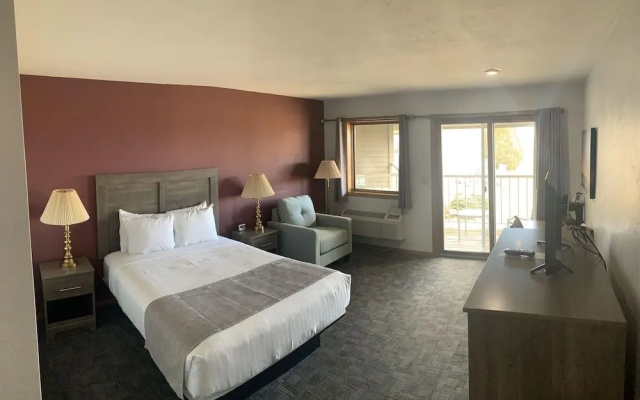 Cherry Hills Golf & Lodge