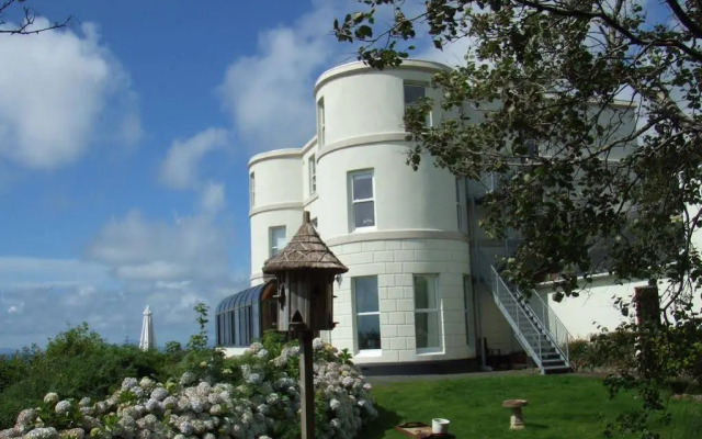 Tyr Graig Castle