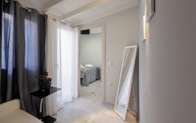 Marialena Luxury Apartment