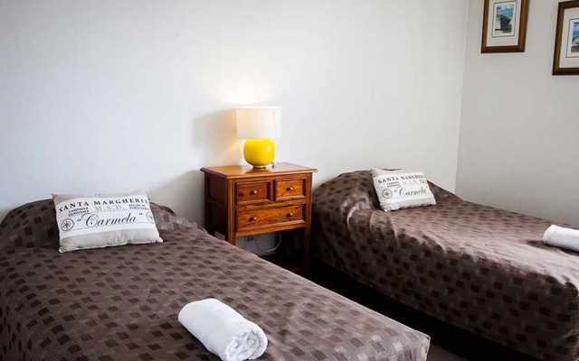 Elouera Tower Beachfront Apartments