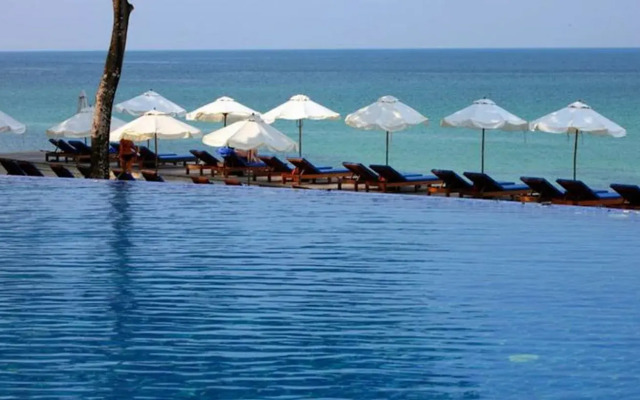 Chang Buri Resort & Spa (SHA Plus+)