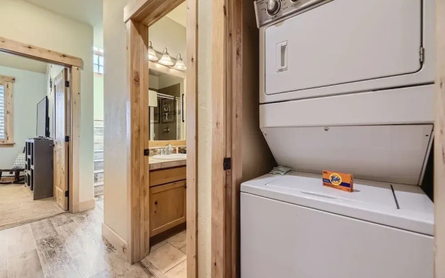 6507 Settlers Creek Townhomes 3 Bedroom Townhouse