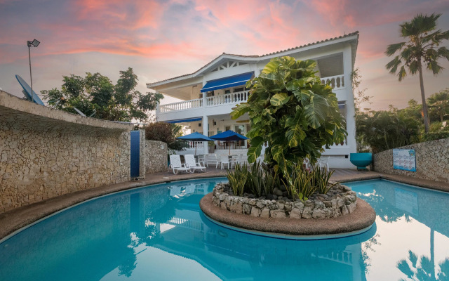 Hosteria Mar y Sol