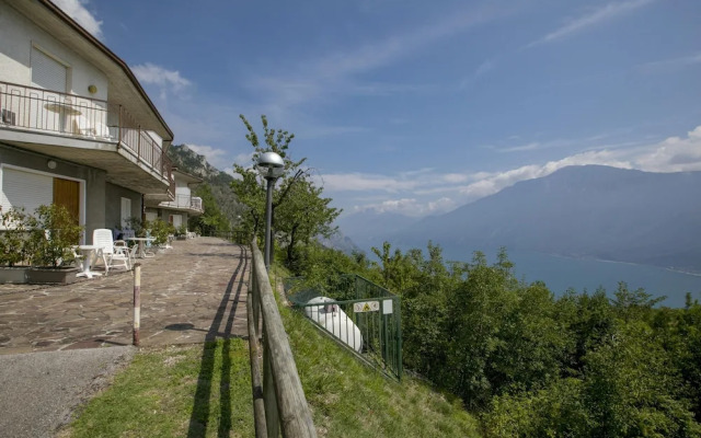 Tremosine Wonderful Lake View 2