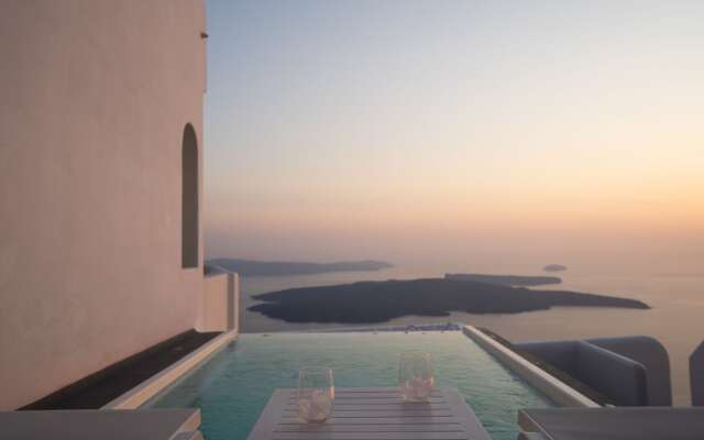 Infinity Collection Privé- Adults Only