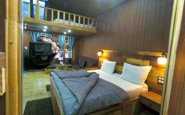 Silver Cloud Cottage