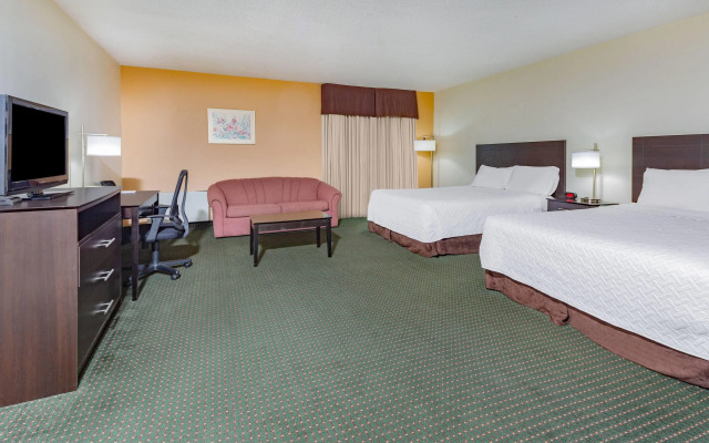 Travelodge by Wyndham Bracebridge
