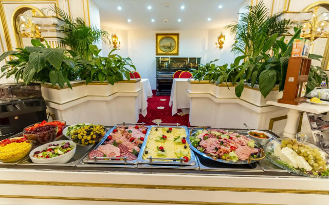 Hotel Imparatul Romanilor