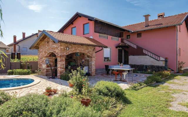 Stunning Home in Ozalj With 5 Bedrooms, Wifi and Outdoor Swimming Pool