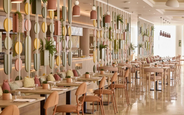 Eix Alzinar Mar Aparthotel