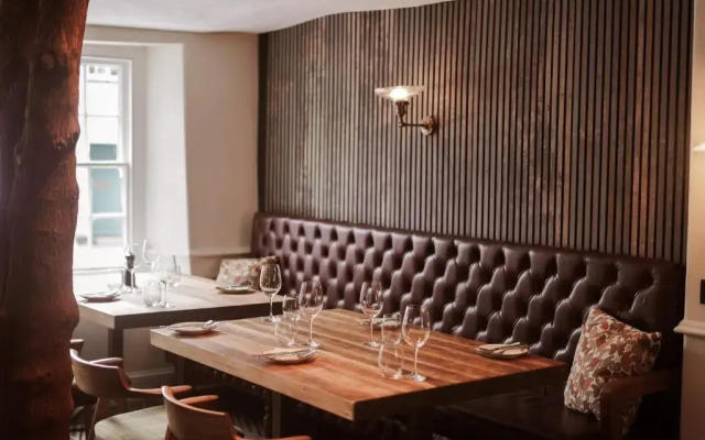Royal Oak Hotel