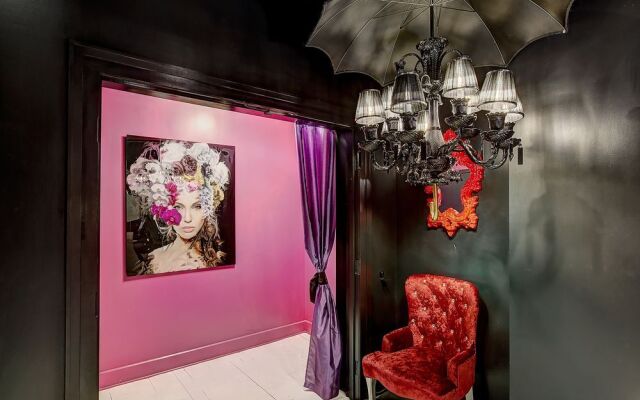 Golden District Mcgill Downtown Stays Studios design
