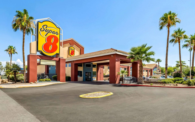 Super 8 by Wyndham Marana/Tucson Area