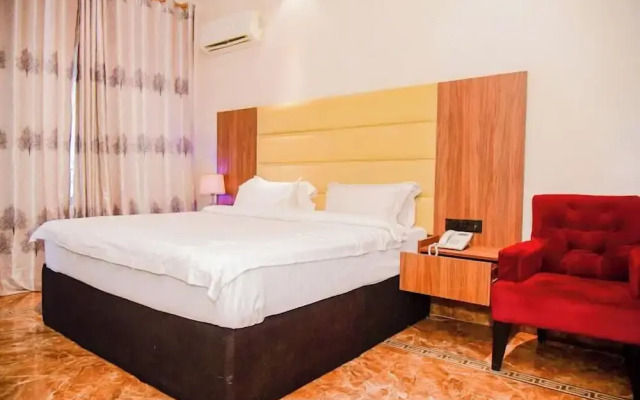 Royality Hill Apartment and Suites