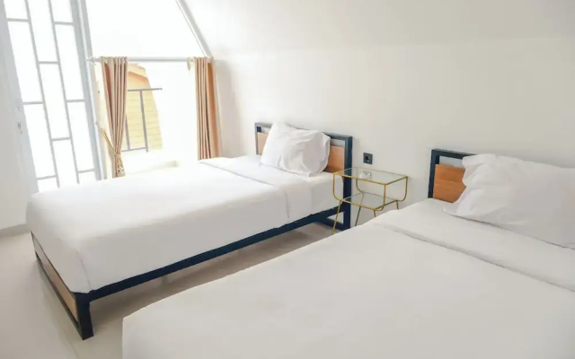 Pakuhaji Higland Eco Resort