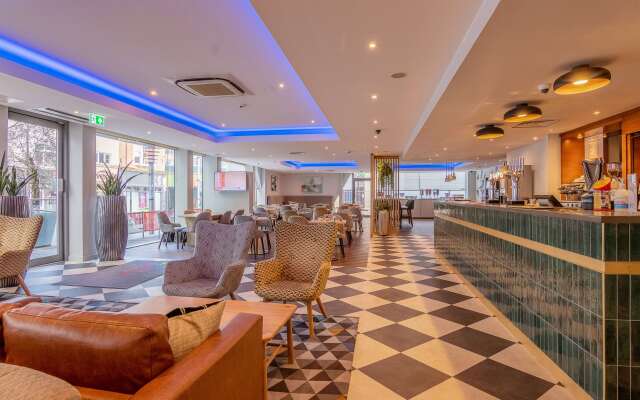 Ramada Encore by Wyndham Leicester City Centre