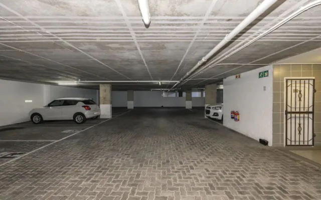 Stylish Studio Apartment in Streetart Paradise