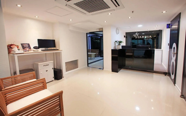 Starria Hostel Foreign Guest Only