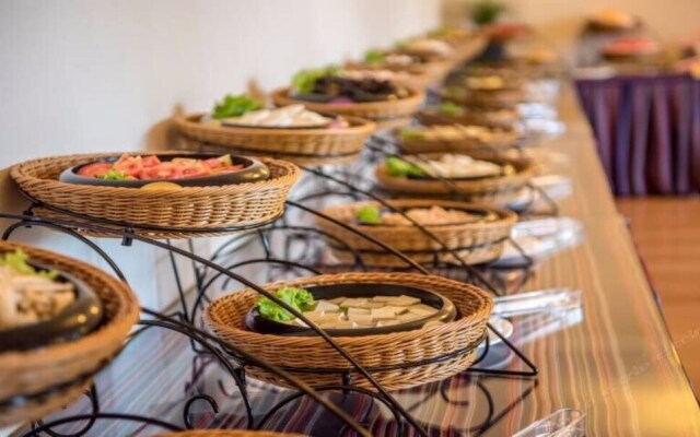 Lijiang Qianxuelou Hotel