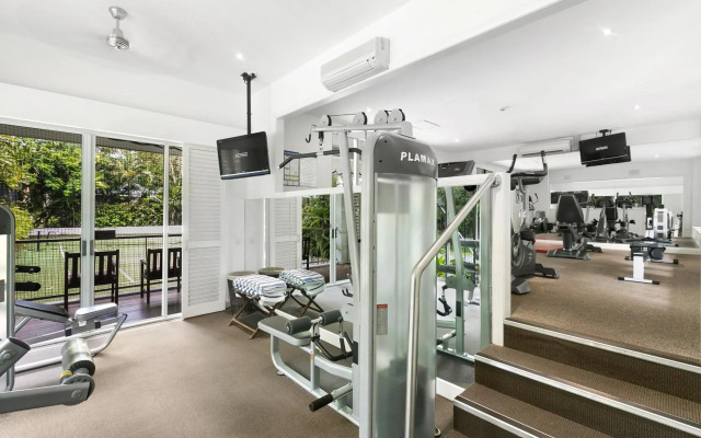Elysium Private Apartments at The Beach Club