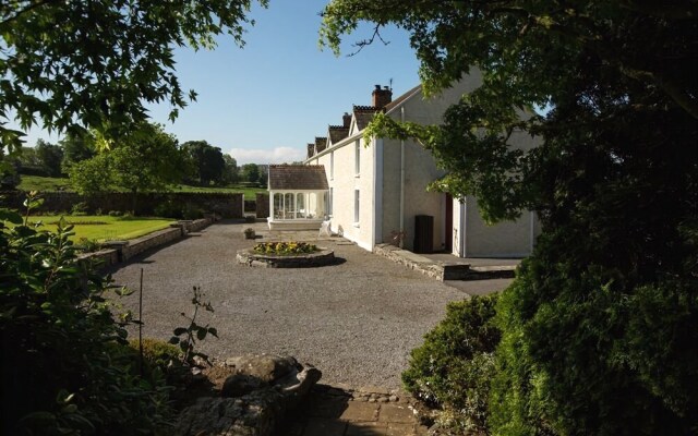 O'Briens Cashel Lodge