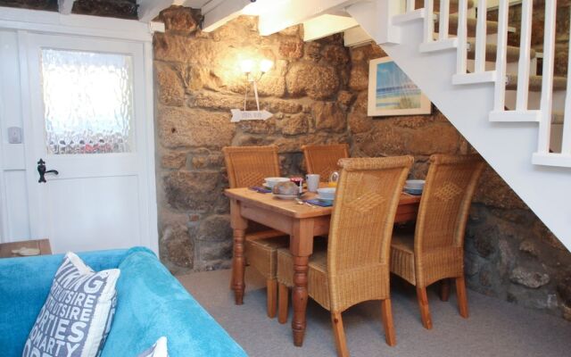 Gillyflower Cottage