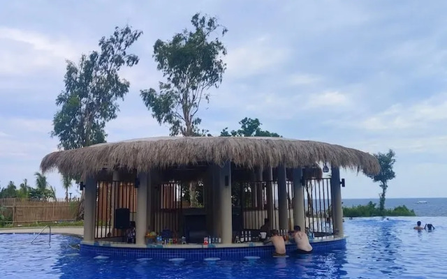 Mactan Newtown Family Suite Room