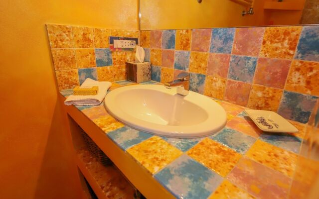 JOIVY Franci's House