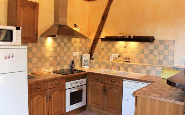 Gîte Azerat, 4 pièces, 6 personnes - FR-1-616-138