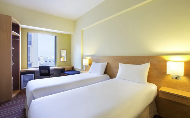 Hotel ibis Al Rigga