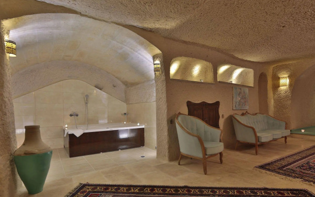Yaren Cave House
