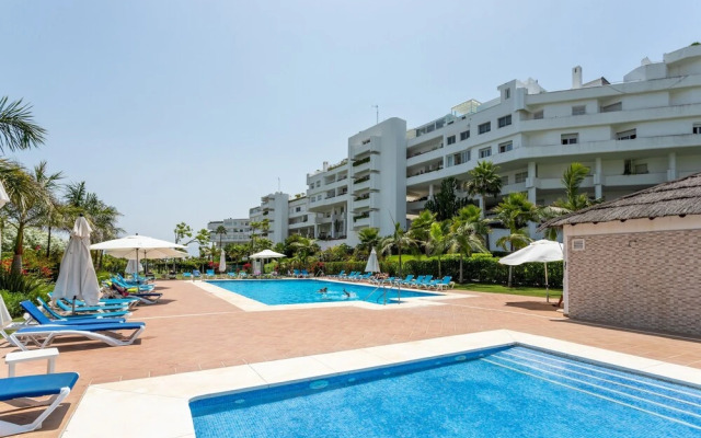 3BD Exclusive Apartment in Guadalmina Beach, Parque del sol